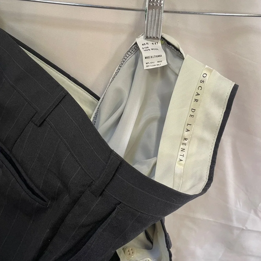 Men's Oscar de‎ la Renta Suit (Jacket & Pants Set) Grey Pinstripe 100% wool